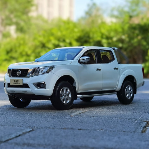 Image of Nissan NAVARA Off-road Truck Pickup 1:18 Alloy Car Model Car Model