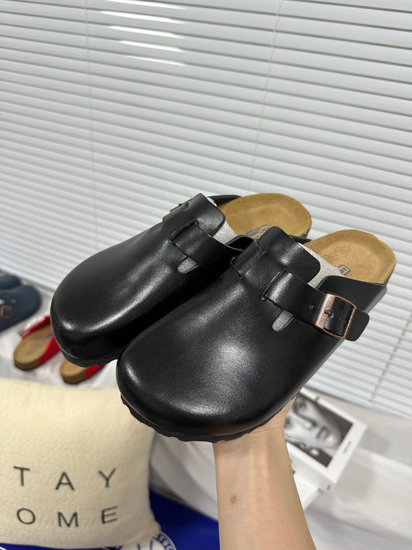 Closed Toe Sandals Boston Soft Footbed Clogs for Women