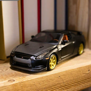 1:24 Nissan GTR Sports Car Convertible Alloy Car Model Simulation Car Decoration Collection