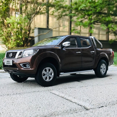 Image of Nissan NAVARA Off-road Truck Pickup 1:18 Alloy Car Model Car Model